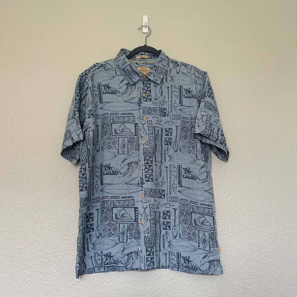 Quicksilver Waterman Men's Large Blue Button-Up Shirt Comfort Fit, Short Sleeve